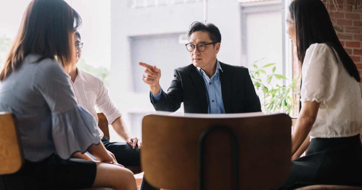 Employee maliciously complies with boss' 'mandatory 40 hours' work policy to teach them a lesson