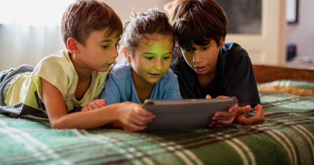 Google AI uses kids' hobbies to personalize their textbooks, and Gen Alpha might finally pay attention