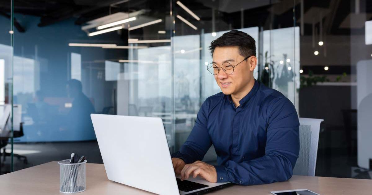 Want a ‘fake job’? Chinese firm offers shared office space for $4 a day so you can 'pretend' work