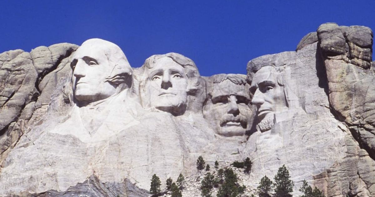 Here is what Mt Rushmore might have looked like if the project had not run out of funds