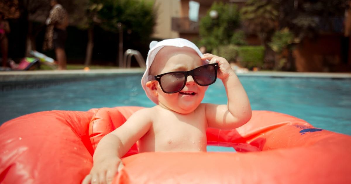 Employees maliciously comply after being told it was mandatory to keep headshots as profile pictures