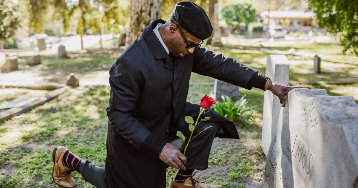 Family didn't recognize elderly man crying at their grandmother's funeral — then he called her 'the best wife' he ever had