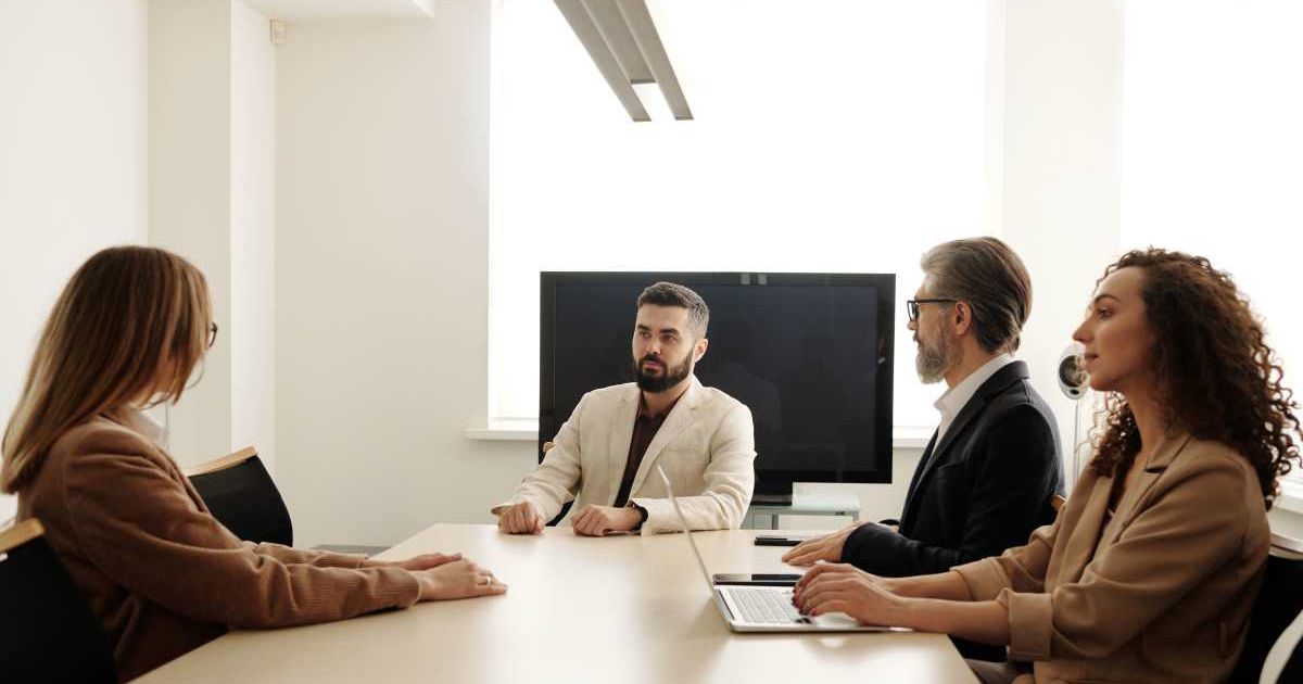 Ex-manager blamed him for the team's struggles, unaware he was on the conference call. His new boss' 7-word reply left the room embarrassed