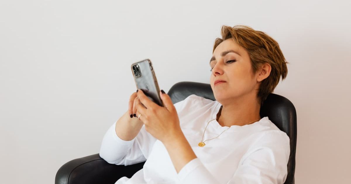 After 8 years of unknowingly paying for ex's YouTube Premium, he finally cut her off — then reversed it the moment she sent one photo
