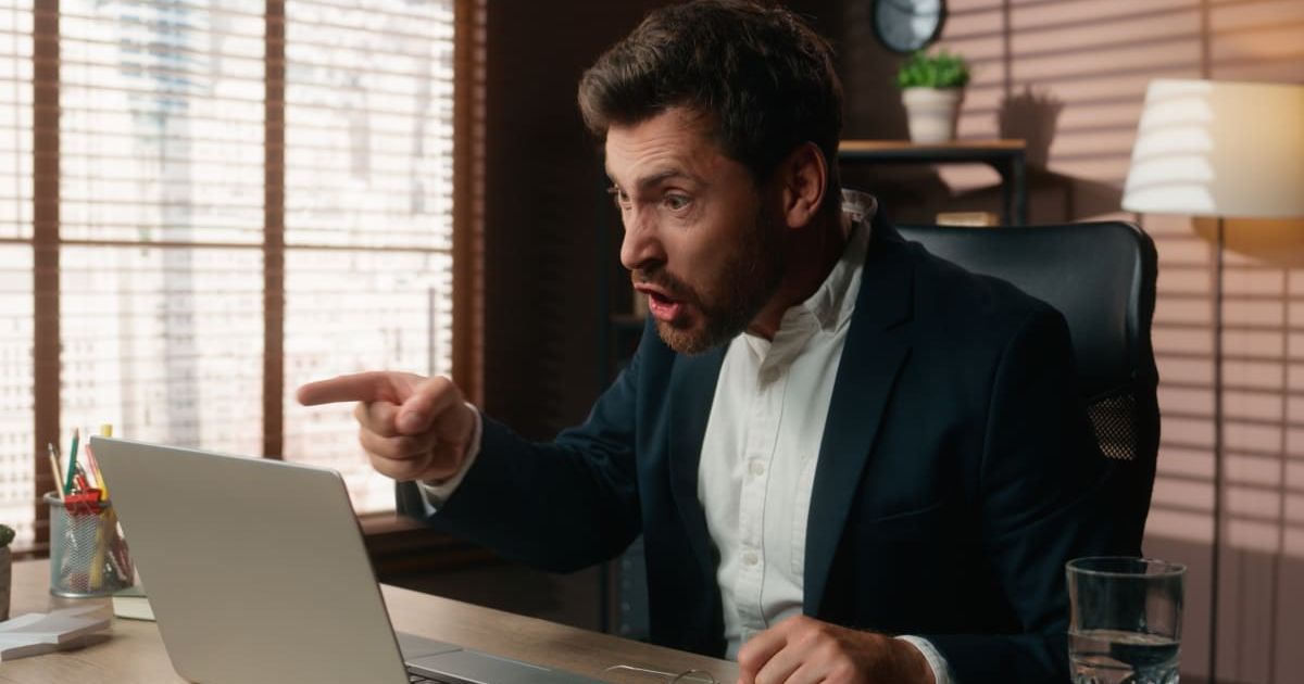 Vacationing teacher panicked after getting an email marked 'Medical Emergency' — what he found inside made his blood boil