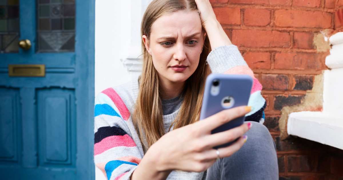 He handed his phone to his crush's friend to take a photo of them. One accidental swipe had her chasing him down Broadway to confront him