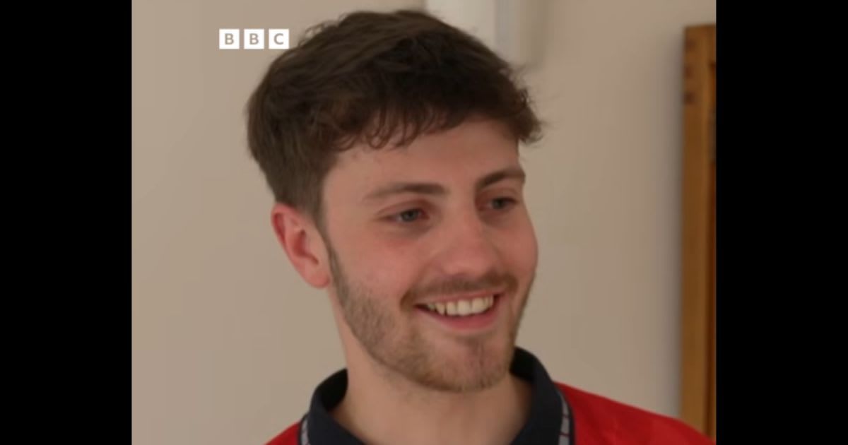 Man spent entire lifesaving to take Grandad to the world cup. Then suddenly someone credited $13,400 back into his bank account