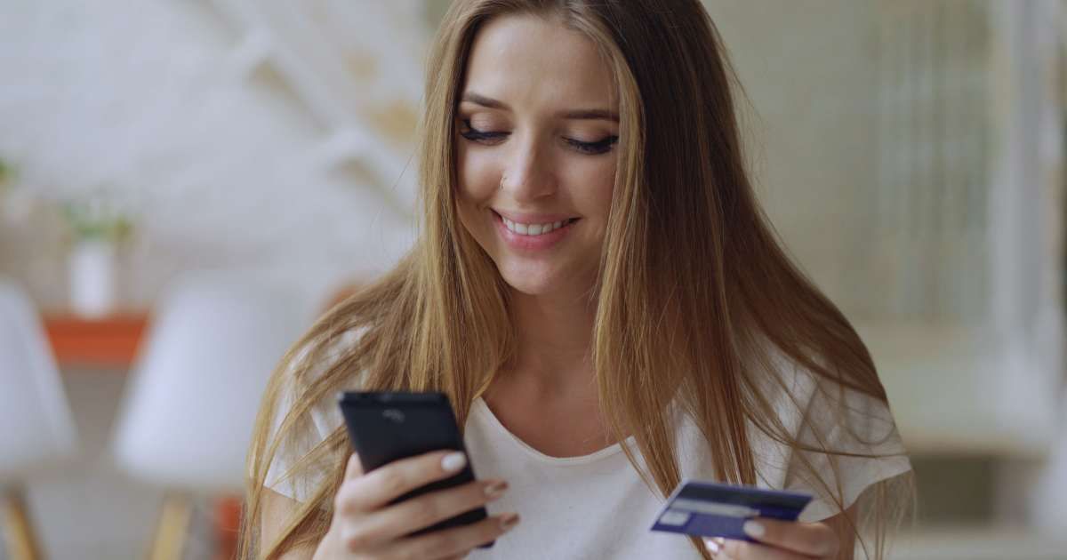 Cheating boyfriend received a $500 ransom demand to hide the evidence — one final selfie revealed he had paid his own girlfriend
