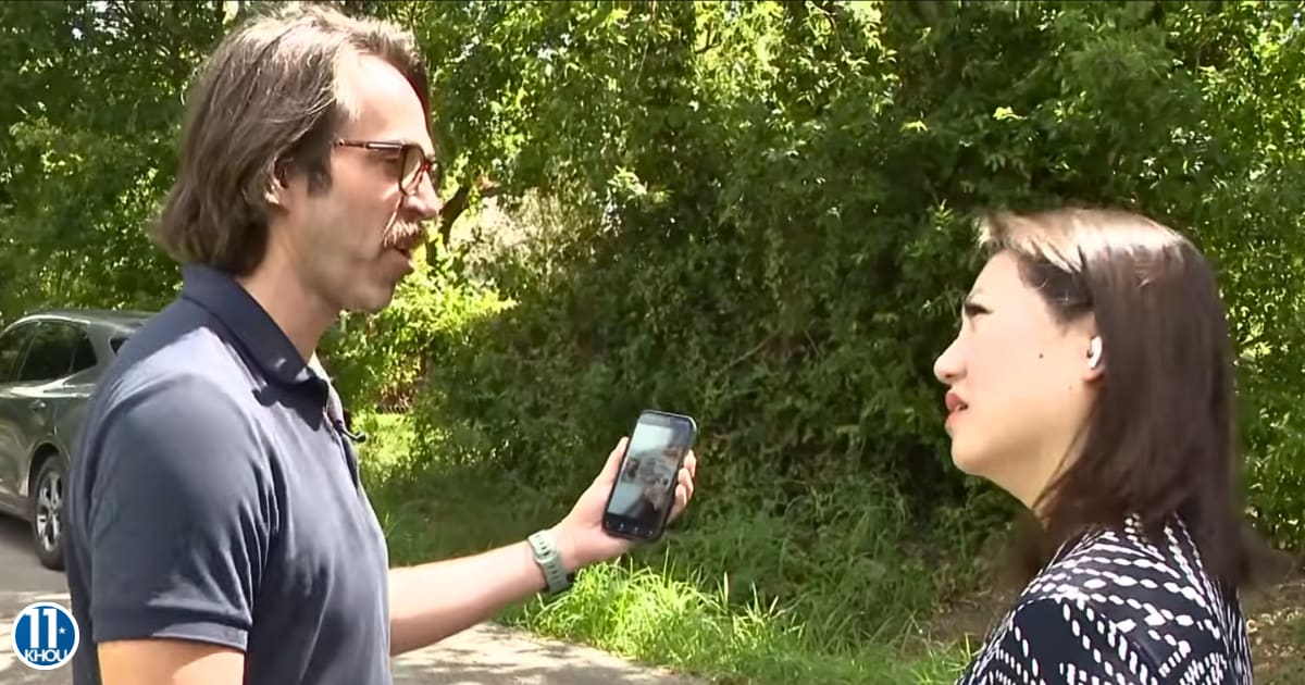 Houston man frowned at a sudden 'For Sale' sign on his own vacant lot. Then discovered a stranger had been 'selling' it online for 12 days