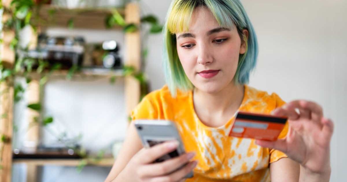 Woman suspected boyfriend was cheating on his 'lads' trip in Barbados — so she flew first class for $33,809 on his credit card to catch him red-handed