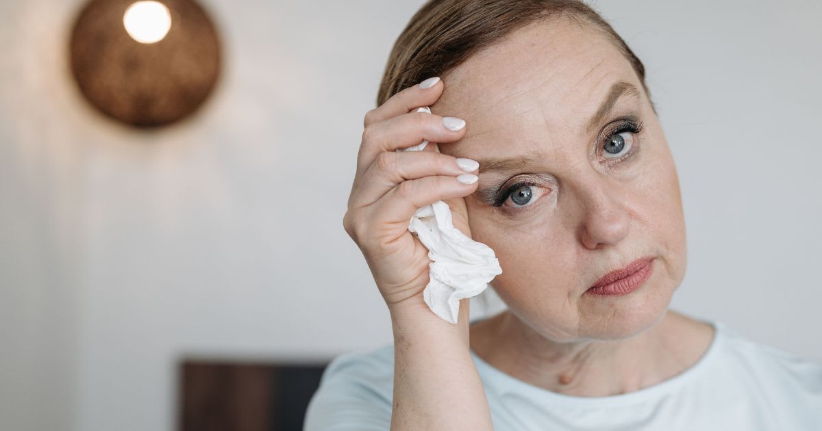 Oklahoma HOA fines woman $50 a week for using a window AC during a 109° summer. Their objection? It doesn’t 'align' with the window