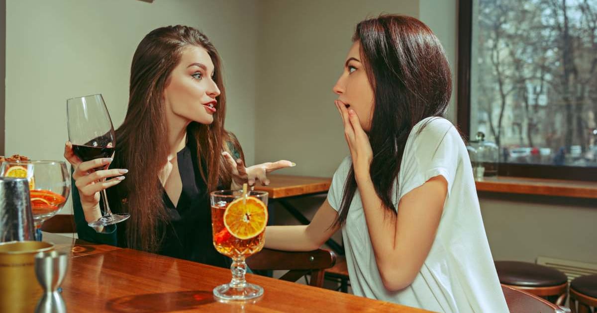 Woman ignored TikTok DMs from a man offering dinner and a Mexico trip — until his Caterpillar hat led her to his fiancée of 2 weeks at a bar