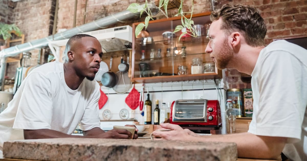 Brother-in-law secretly picked up the breakfast bill to flex his promotion. 10 minutes later, he texted to complain about what they ordered