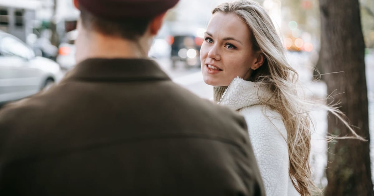 She hired a PI to track her boyfriend's 5-day 'work trip' and let him complain the whole time — until a weather screenshot made him panic