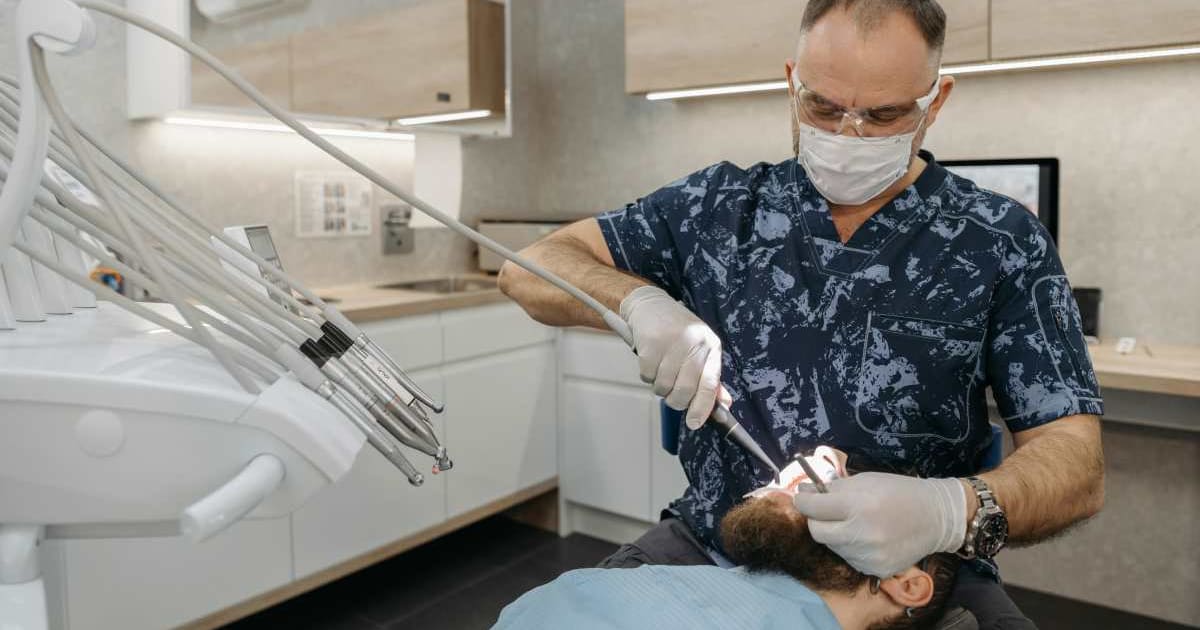 Dentist ignored patient's $400 limit and charged $1,200. So they paid just $1 a month for four years — until the office called to say 'sorry'