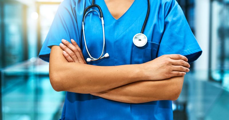 Texas nurse crawls out of deadly pileup through car trunk and reports for work at hospital