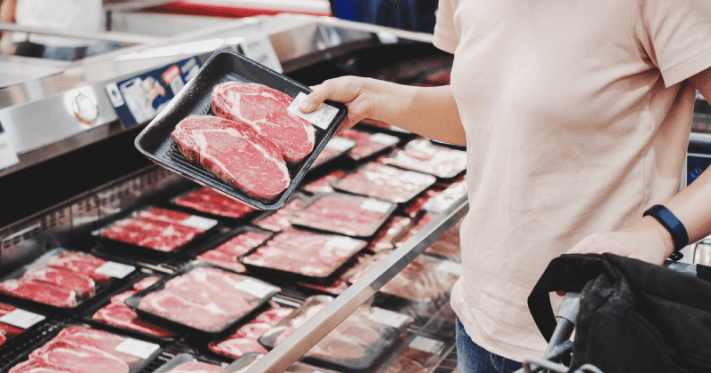 Police slammed for refusing to let people take food thrown away by a grocery store