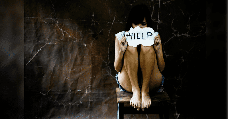 Teen set-up a prize-winning fake cosmetics shop to help victims report abuse