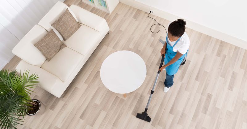 A 60-year-old janitor has been quietly feeding thousands every week since the pandemic started