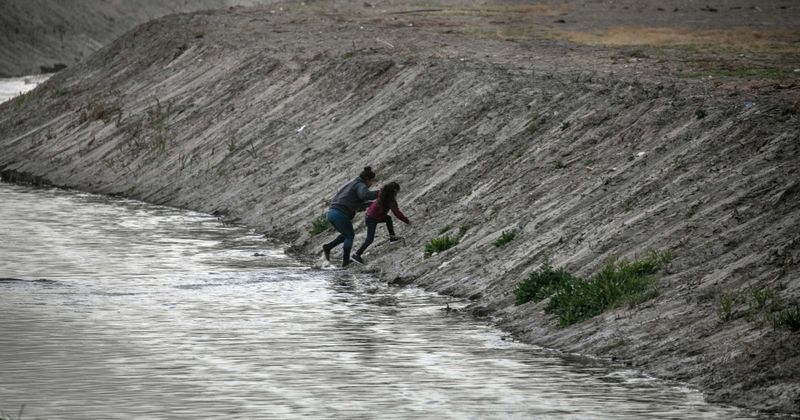 9-year-old migrant girl drowns while trying to cross Rio Grande into U.S.