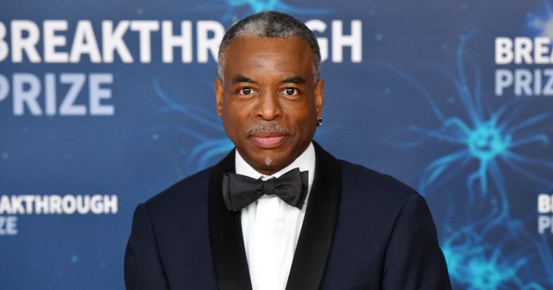 Former 'Reading Rainbow' host LeVar Burton is vying for the 'Jeopardy!' hosting gig