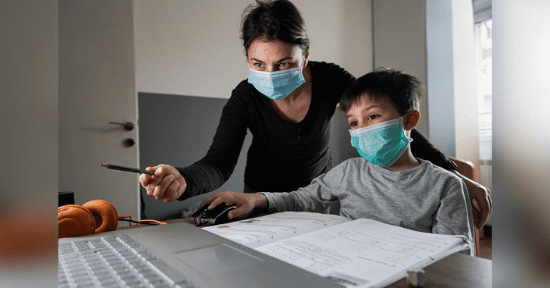 Dedicated teacher visits her student battling cancer at home every day to help with lessons