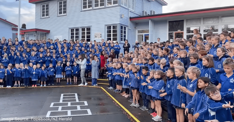 Entire school learns and performs song in sign language for student with Down syndrome