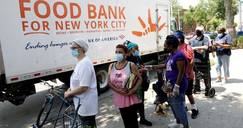 A food bank employee clears the air on people abusing the system: 'We will not run out'