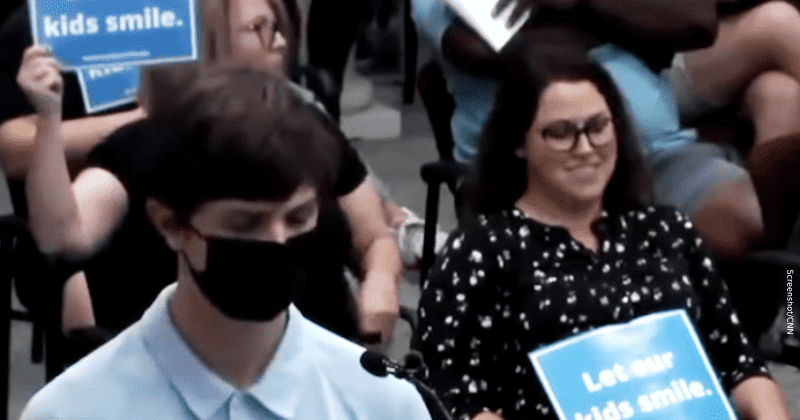 Parents laughed and mocked student who spoke about Grandma's Coronavirus death at school meeting