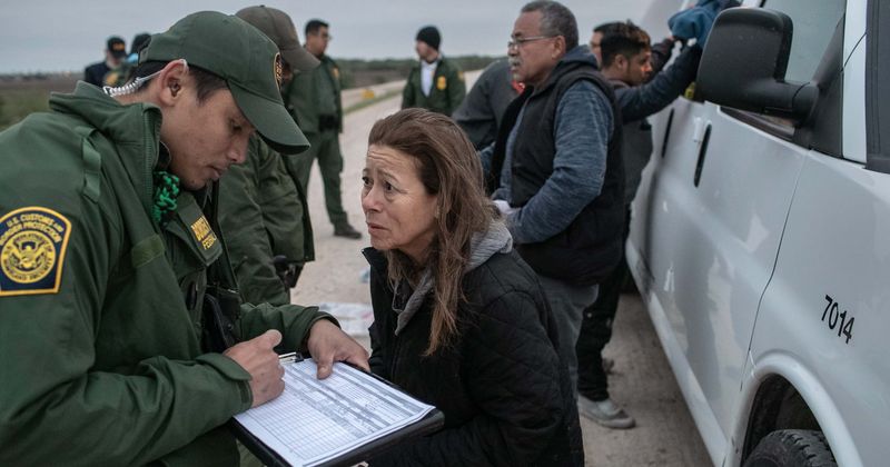 White House investigates 'horrific' footage of Border Patrol agents confronting refugees