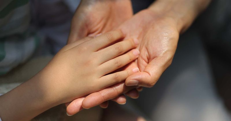 Little girl asks divorced parents to get along in heartbreaking video: 'I want you to be friends'