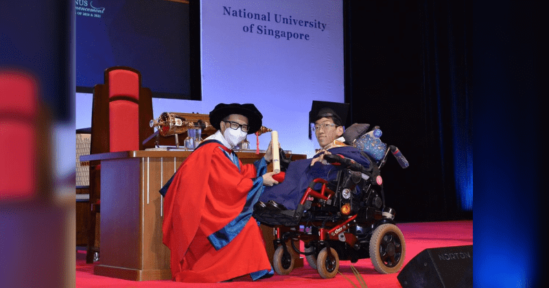 A doctor told boy's parents he wouldn't live past 2. He just graduated as a valedictorian.