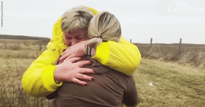 At the Ukrainian border, a mother brought a stranger's kids to safety into Hungary