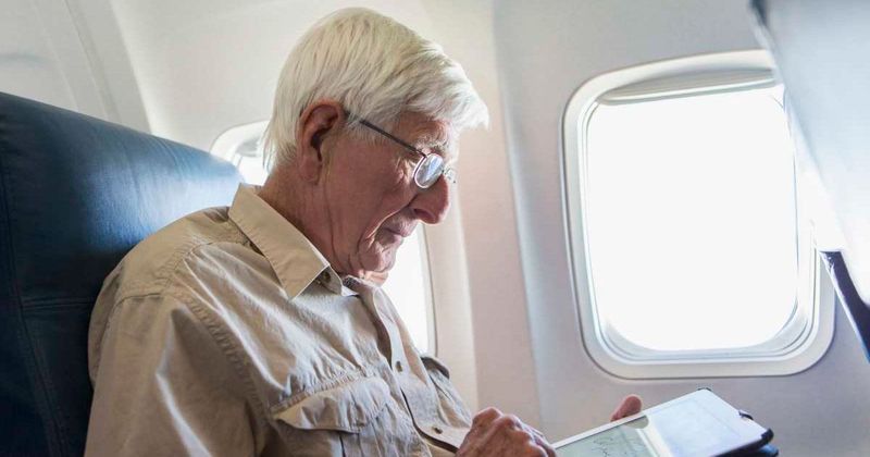 'Secret poor' man flies first class, shares hilarious insights: 'Fancy stuff be wasted on rich people'