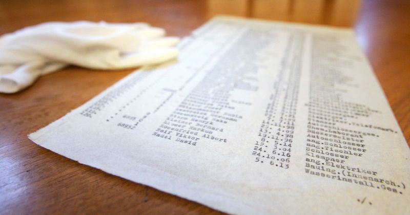 Mimi Reinhard, Oskar Schindler's secretary whose typing helped save hundreds of Jews, dies at 107