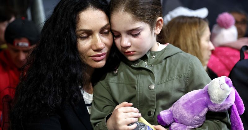 100 people connected to a California church opened their homes to Ukrainian refugees in need