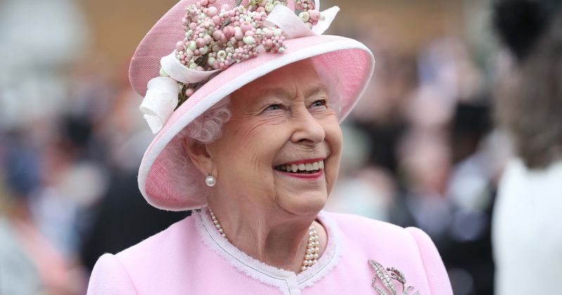 Queen's personal chef shares a hilarious story from their first meeting: 'The most amazing lady'