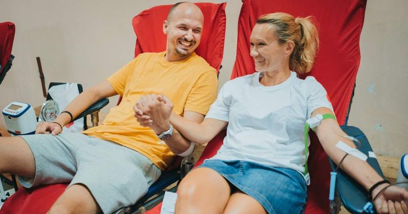 Woman discovers the man she's dating is the blood donor who saved her life 11 years ago