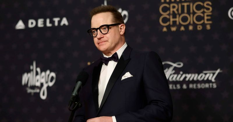 Brendan Fraser gives an emotional speech and it's giving all of us hope: 'I was in the wilderness'