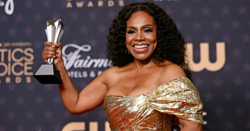 Sheryl Lee Ralph gives powerful speech about the importance of loving yourself and it's everything
