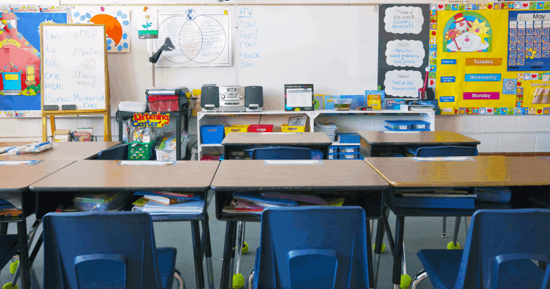 Teacher saves the day after mom goes into labor at Elementary School in Dallas