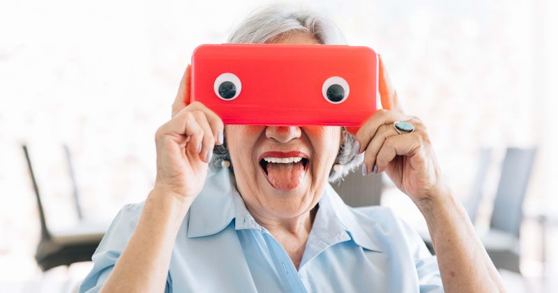 A dental hygienist wears cute costumes to work to relax her patients: 'It's an icebreaker'