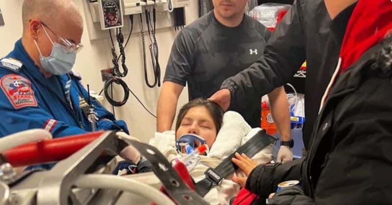 Brave girl runs into a burning apartment complex to rescue three children