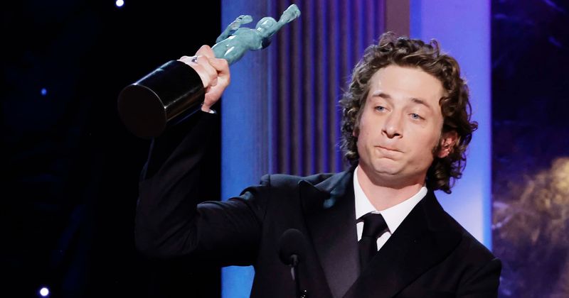 Jeremy Allen White reveals the cute reason why he keeps his awards in his kids' room
