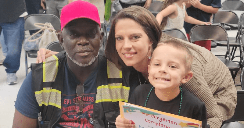 Mother pens heartfelt letter of gratitude to school bus driver who befriended her 6-year-old