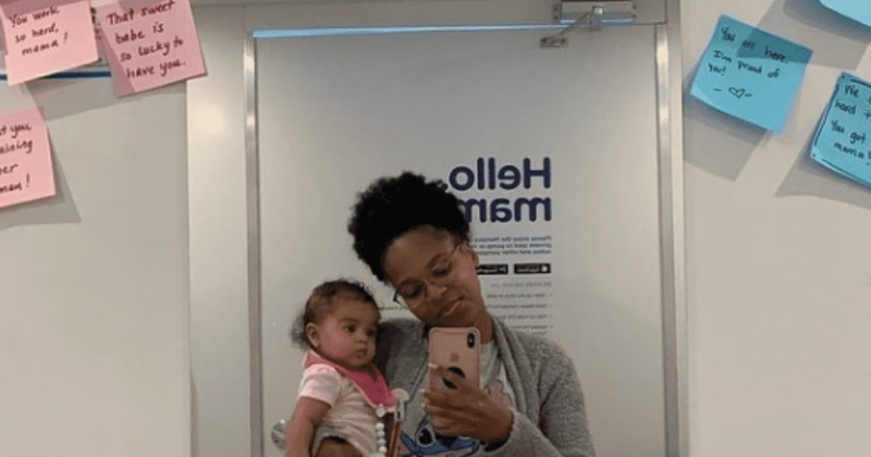 Moms are leaving encouraging and heartwarming notes for each other in this breastfeeding pod