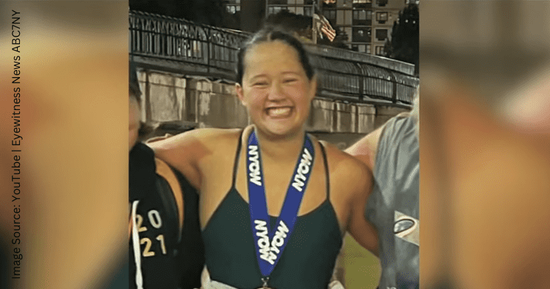 Teen completes a 28.5 mile swim around Manhattan to raise funds for cancer research