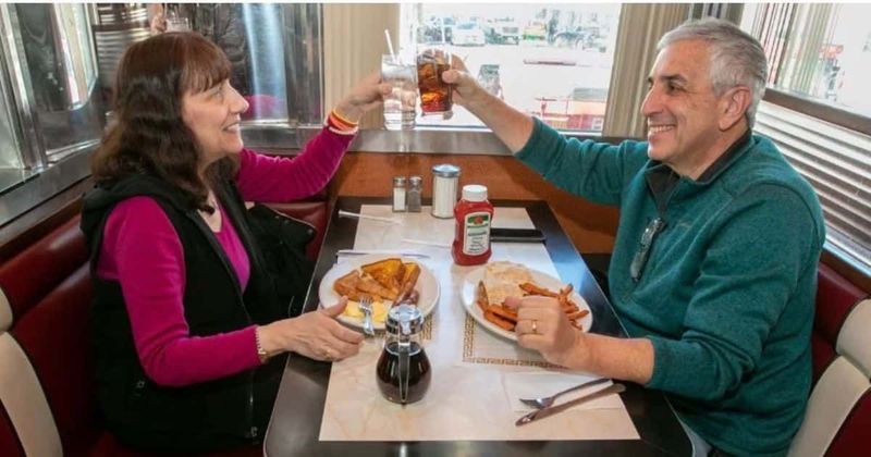 Couple married for nearly 4 decades is on a delicious quest to eat at all the diners in New Jersey