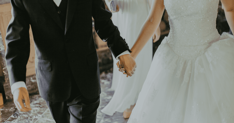 10-year-old girl battling leukemia shares 'wedding' vows with boyfriend in heartfelt ceremony