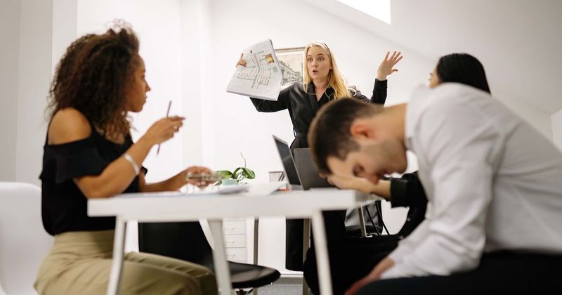 Recruiter gets back at company for not paying by stealing 6 employees and shutting down the business